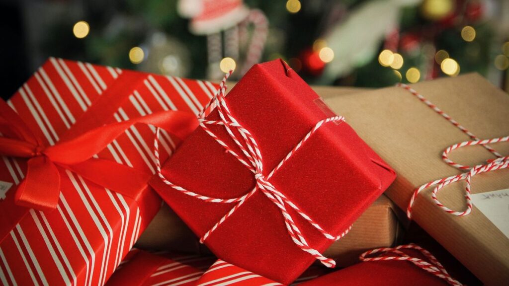 How to Choose the Perfect E-Gift for Any Occasion